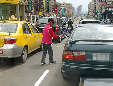 攔車派報
